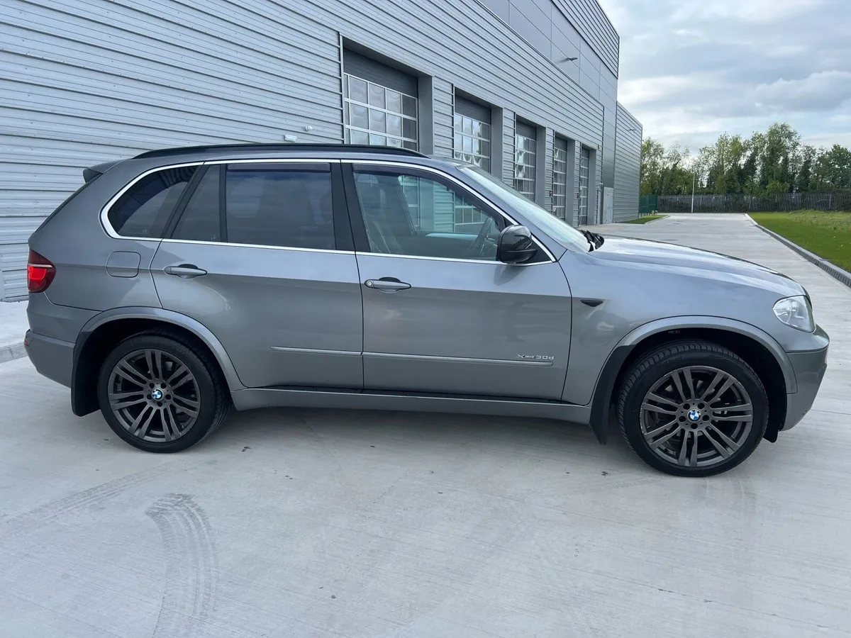 2012 BMW X5 xDrive30d M-Sport DOE TILL 08-26 - Image 4