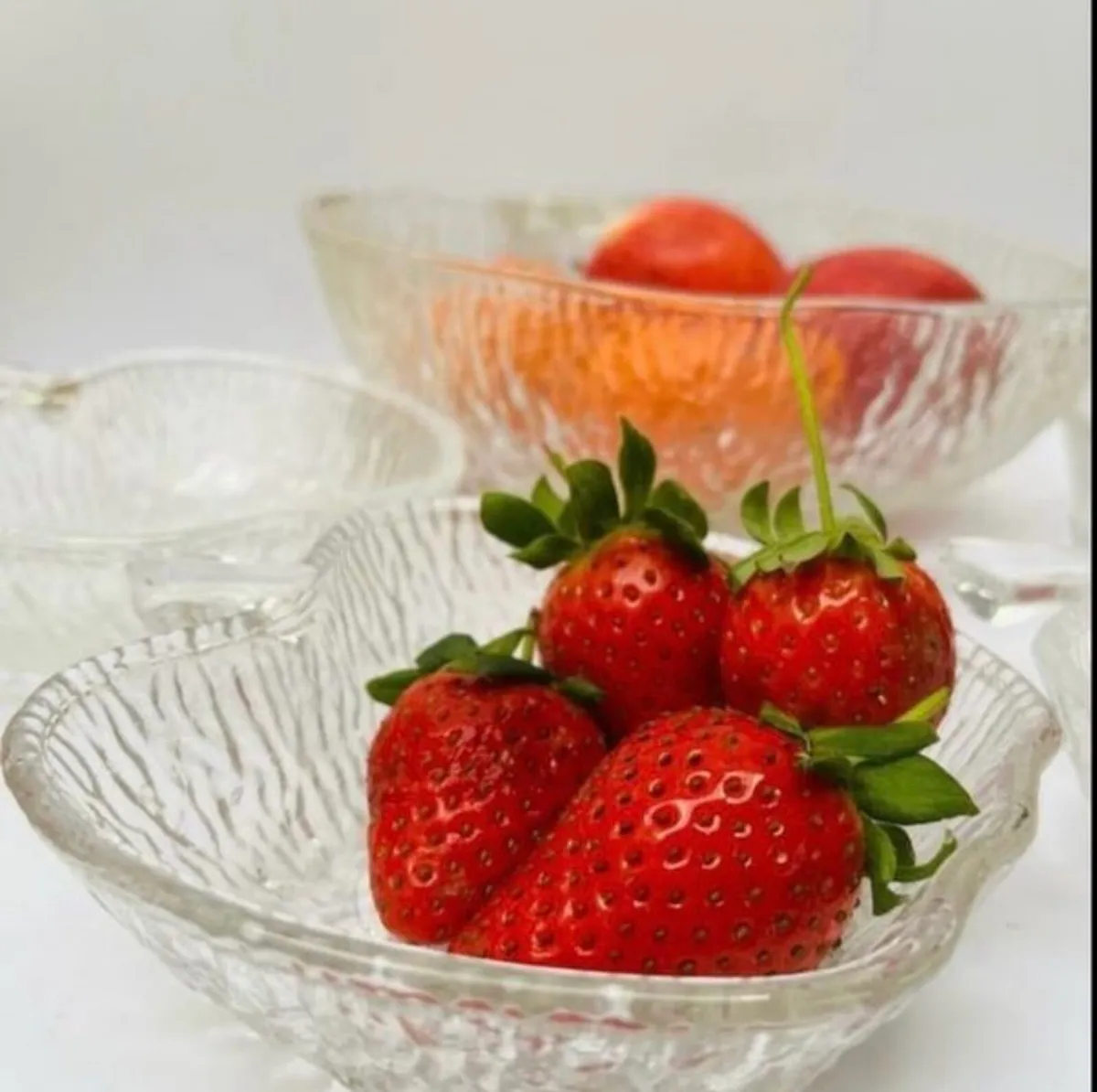 Glass bowls - Image 2