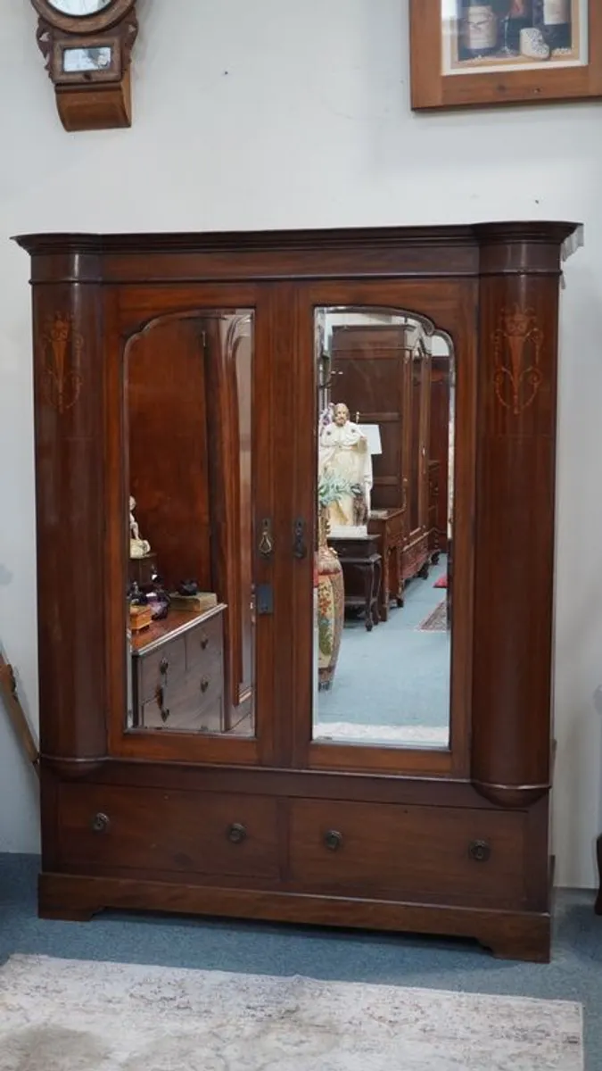 Antique Mahogany Wardrobe with Inlaid Decoration and Mirrored Doors - Image 2