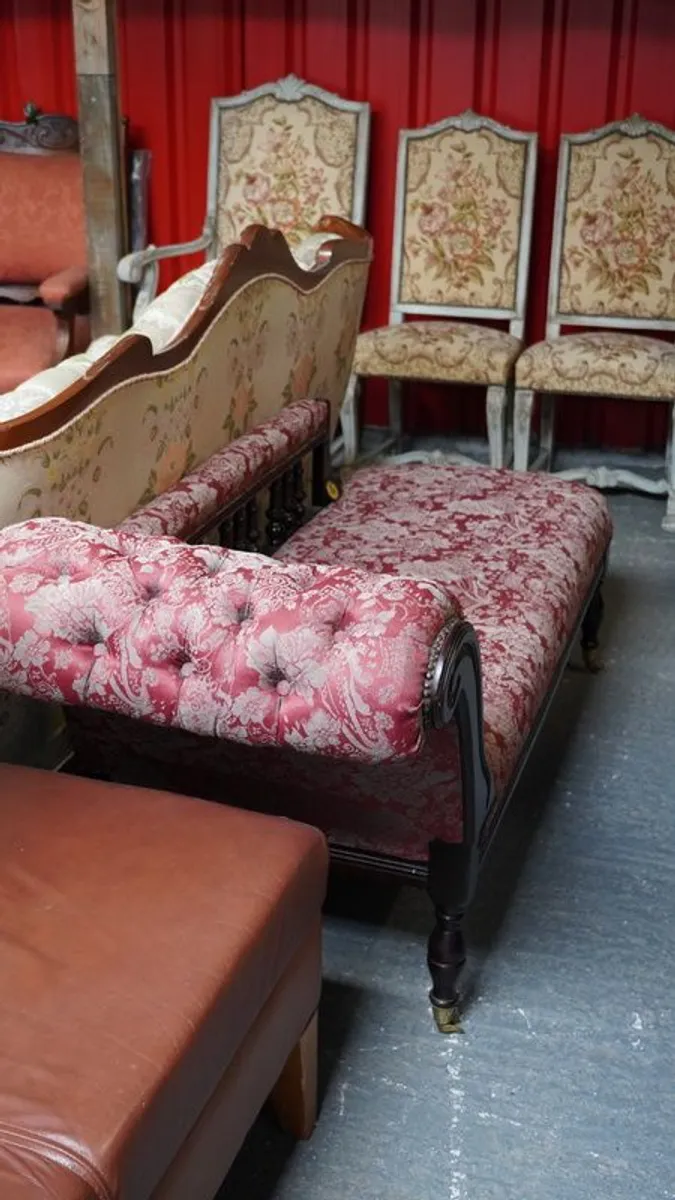 Victorian-Style Chaise Longue - Image 3