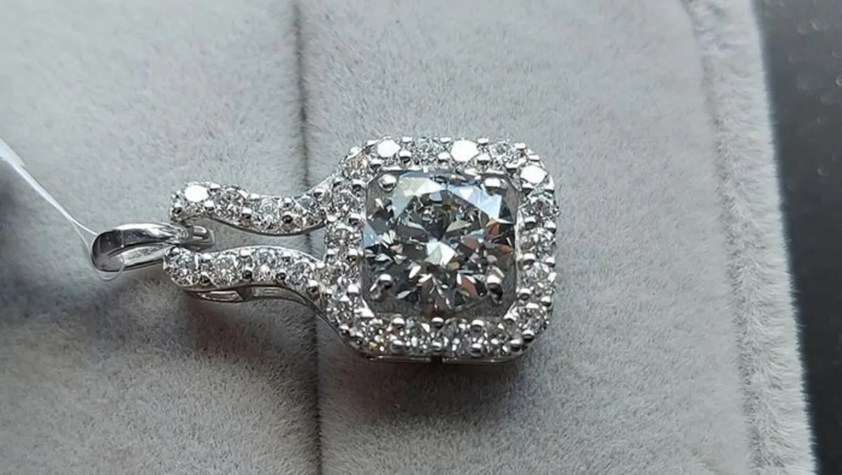 2.34-Carat Lab-Grown Diamond Round Brilliant - Image 1