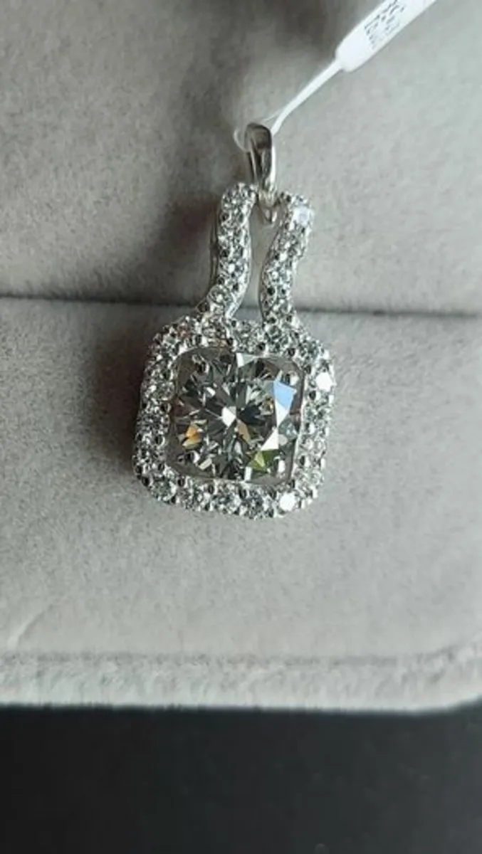 2.34-Carat Lab-Grown Diamond Round Brilliant - Image 2