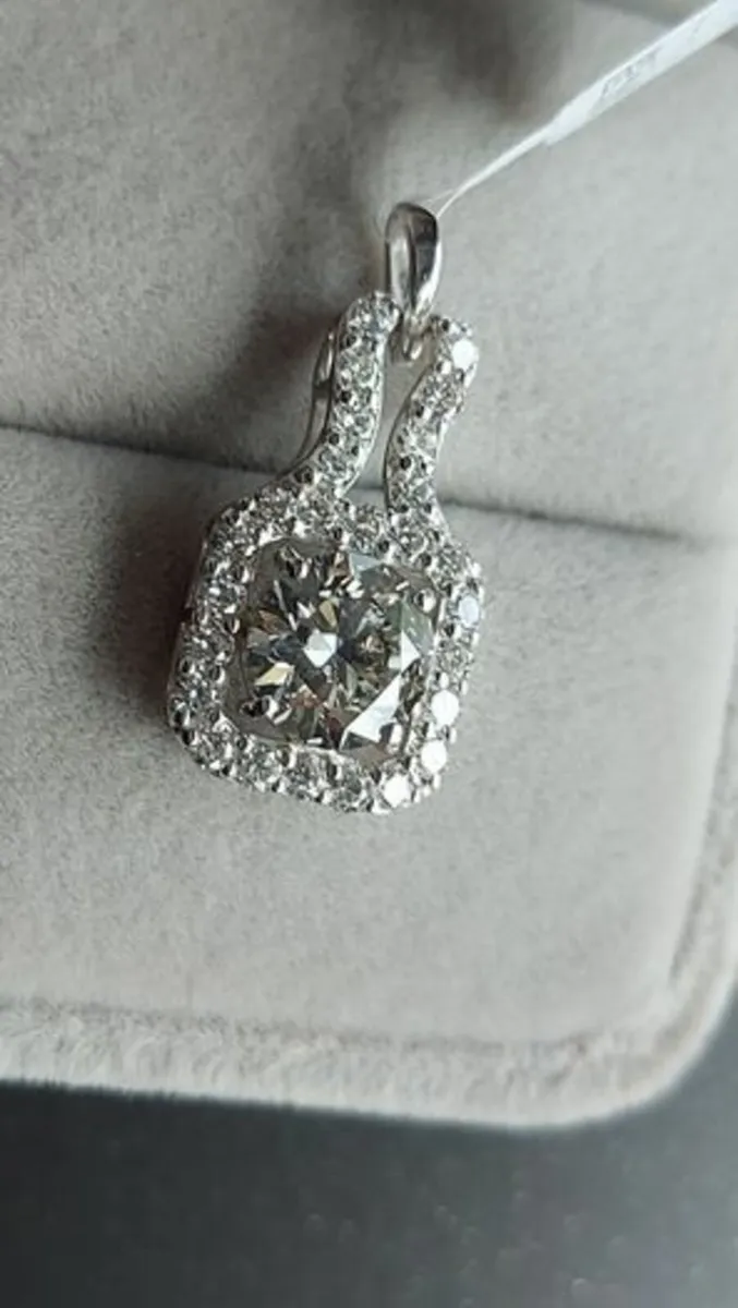 2.34-Carat Lab-Grown Diamond Round Brilliant - Image 4