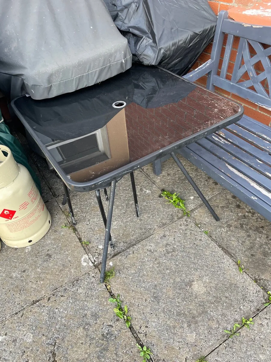 Garden table + bench + coffee table - Image 4