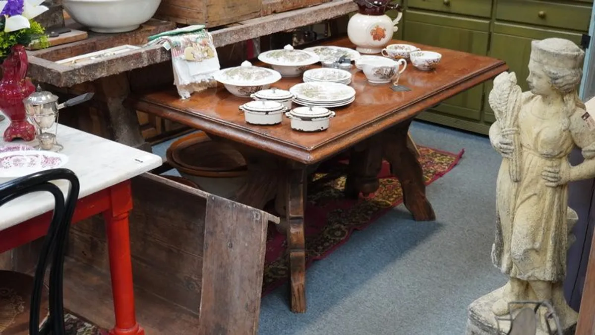 Old Oak Pub Table - Solid & Sturdy (3 available) - Image 1