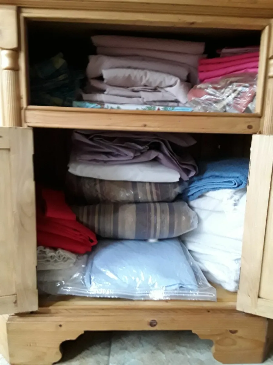 Large solid Pine unit plenty of storage - Image 1