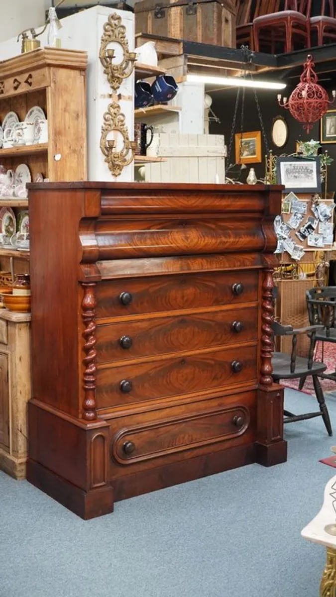 Antique 19th Century Mahogany Scotch Chest with Barley Twist Columns - Image 2