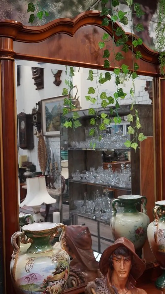 Stunning Spanish Console Table and Mirror Set - Image 4