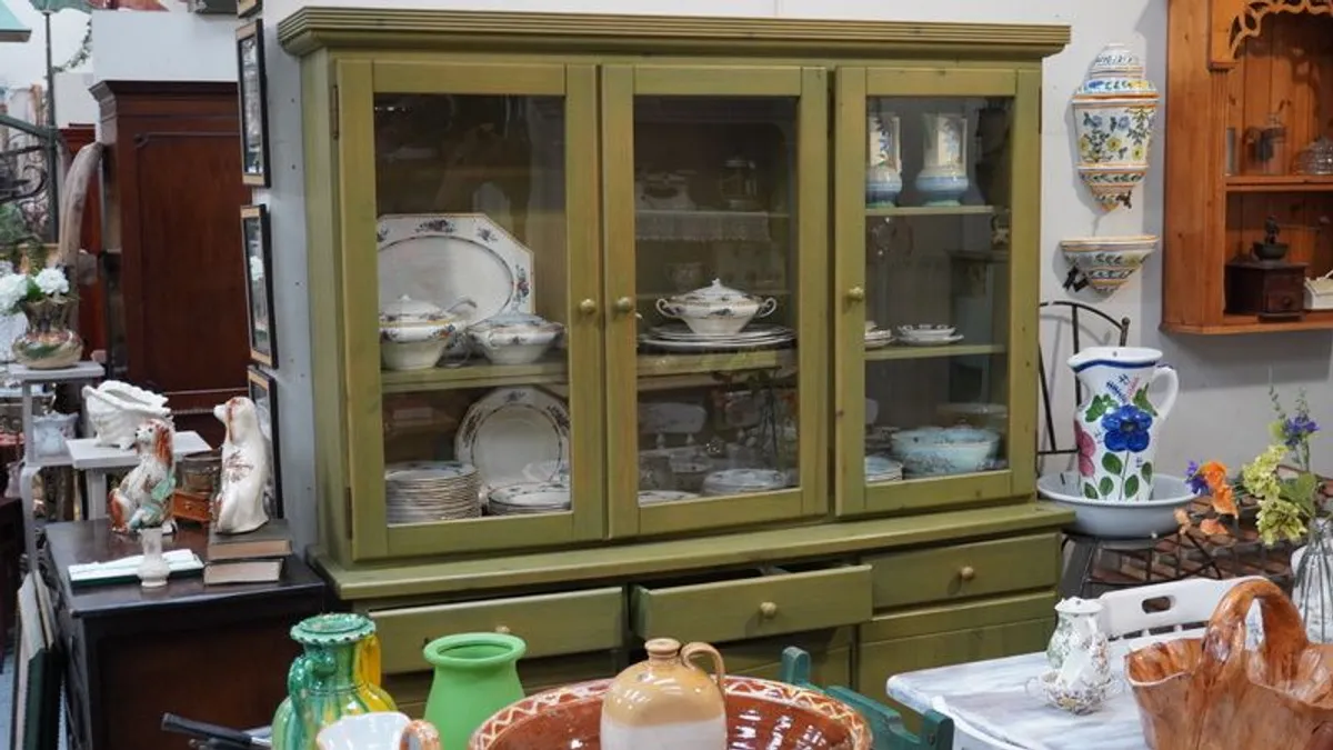 Vintage Spanish Wooden Kitchen Dresser - Image 2