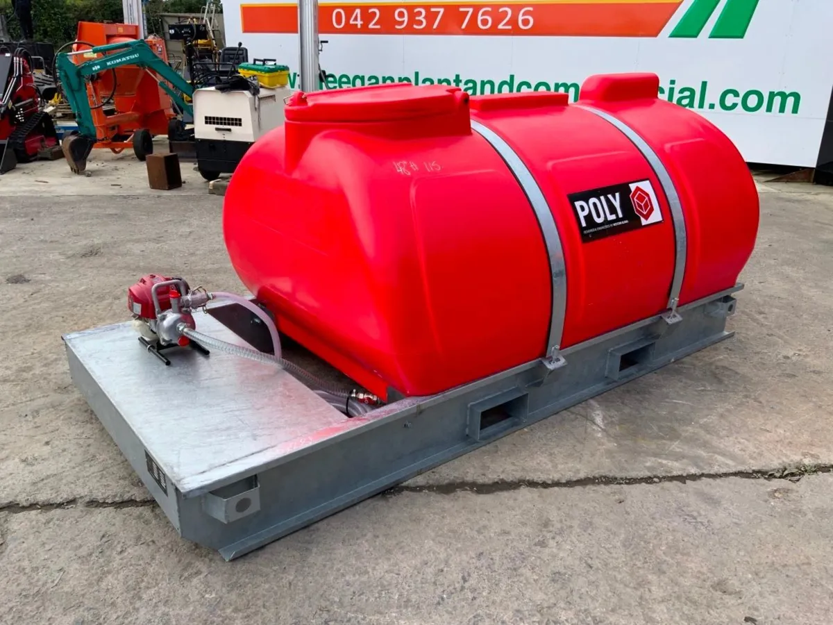 2000lts WESTERN BOWSER & DELIVERY PUMP.....1043.. - Image 2