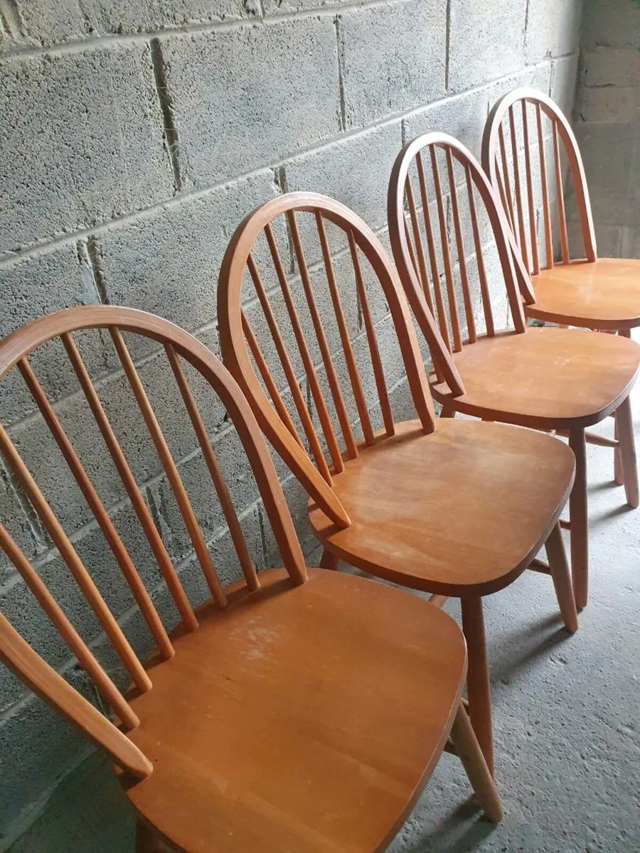 Set of 4 solid wood dining chairs - Image 4
