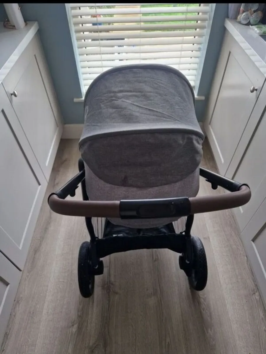 Maxi Cosi Pram/Buggy - Image 1