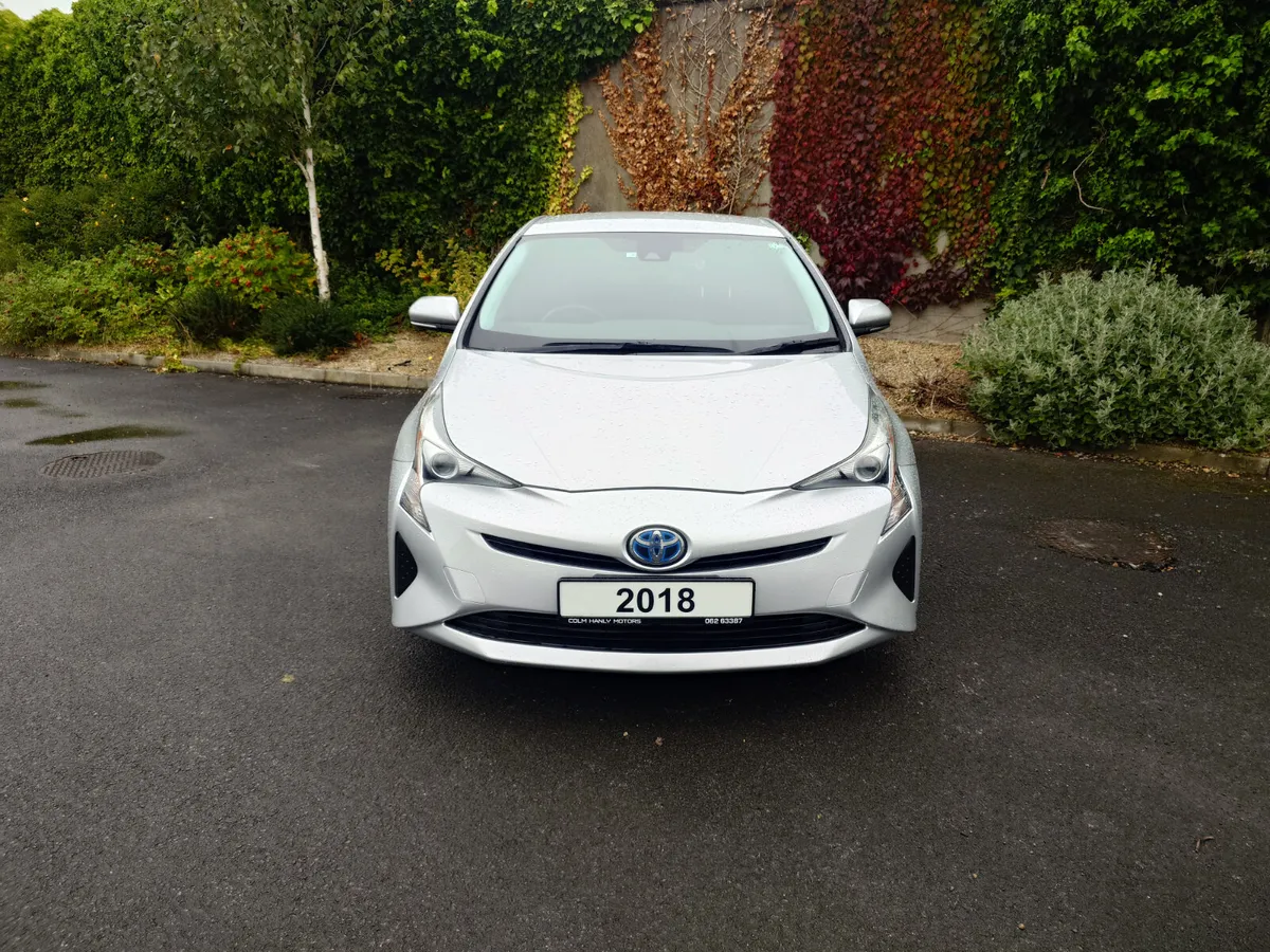Toyota Prius Hybrid S spec - Image 2