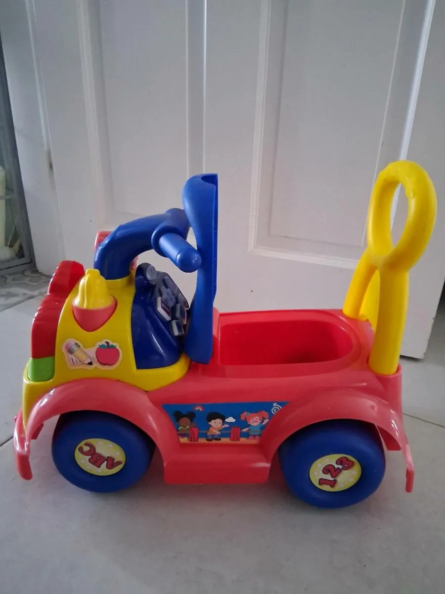 Little People Ride On Car - Image 3