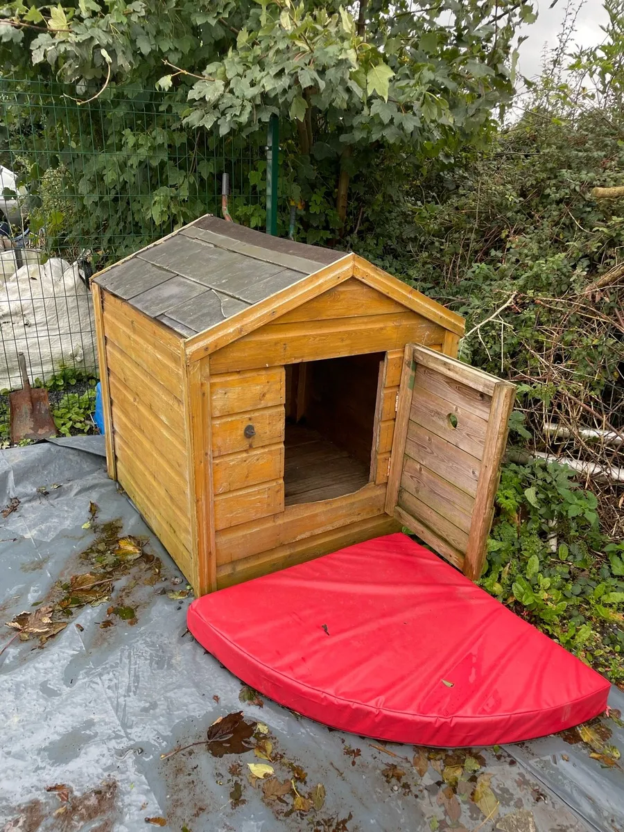 Dog house