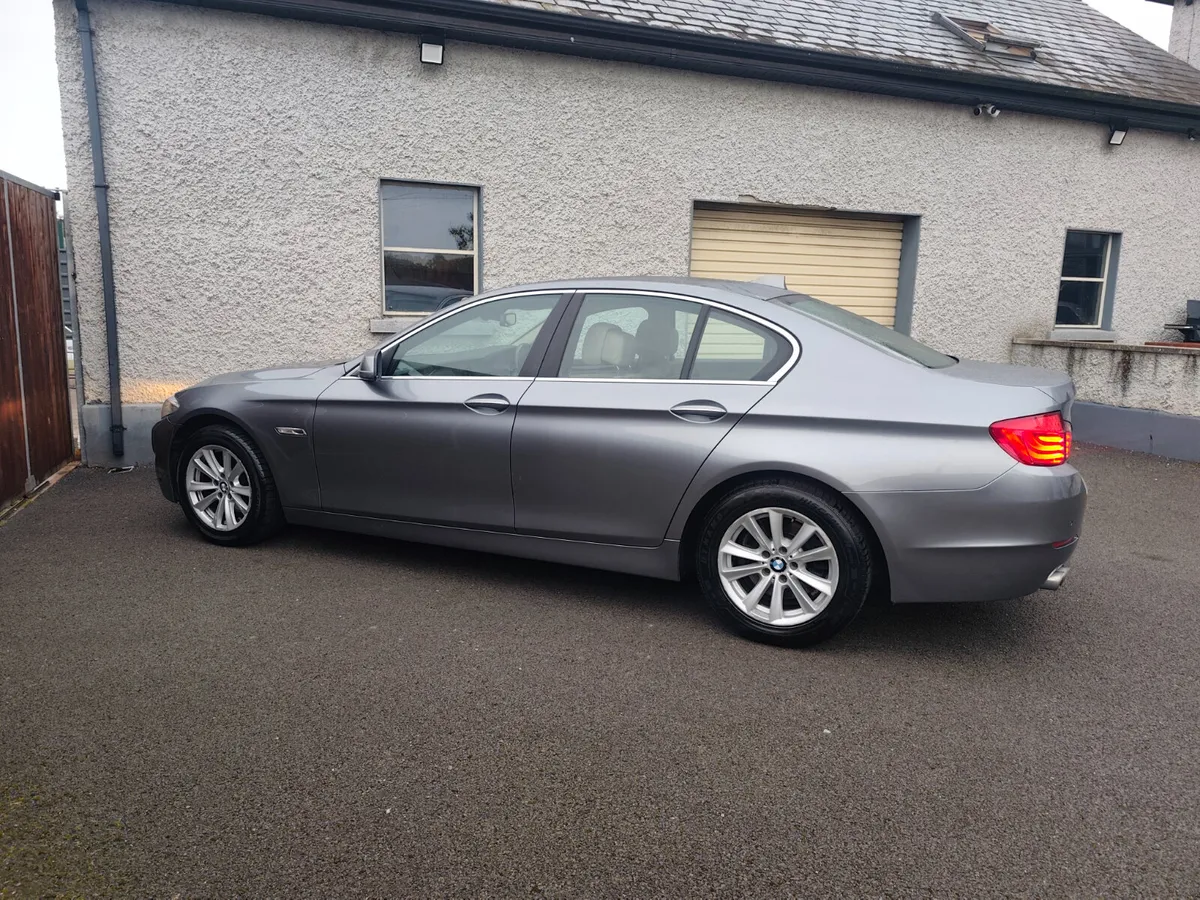 BMW 520D SE auto tiny km - Image 2