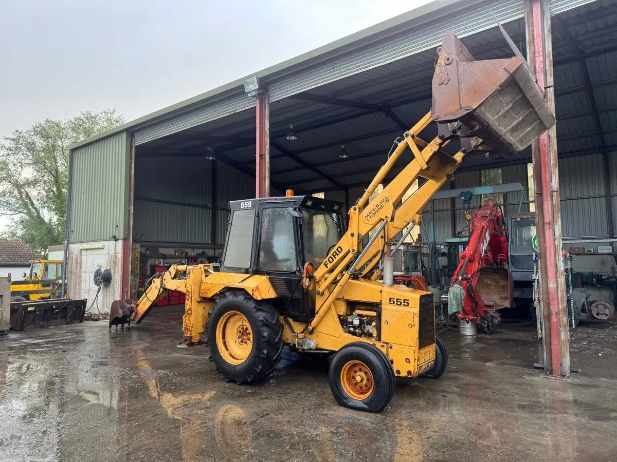 Ford 555 backhoe €9,950 SALE AGREED - Image 1