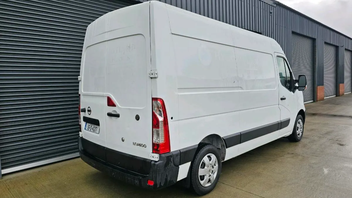 /// 2015 NISSAN NV400 //// - Image 3