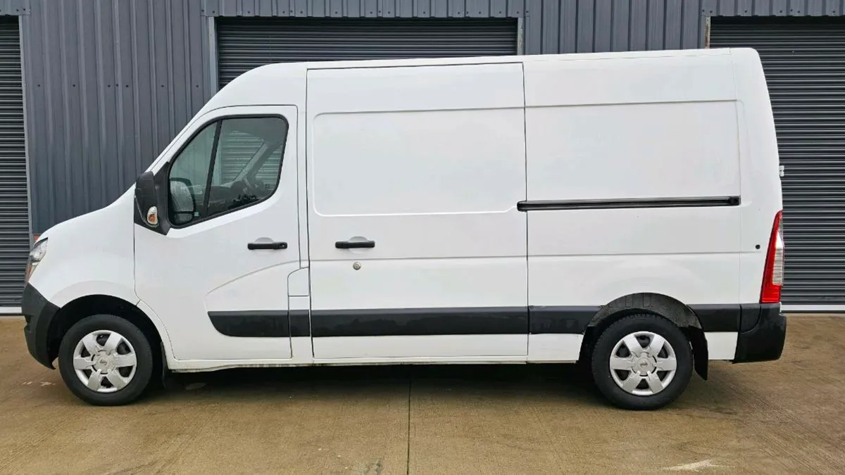 /// 2015 NISSAN NV400 //// - Image 4