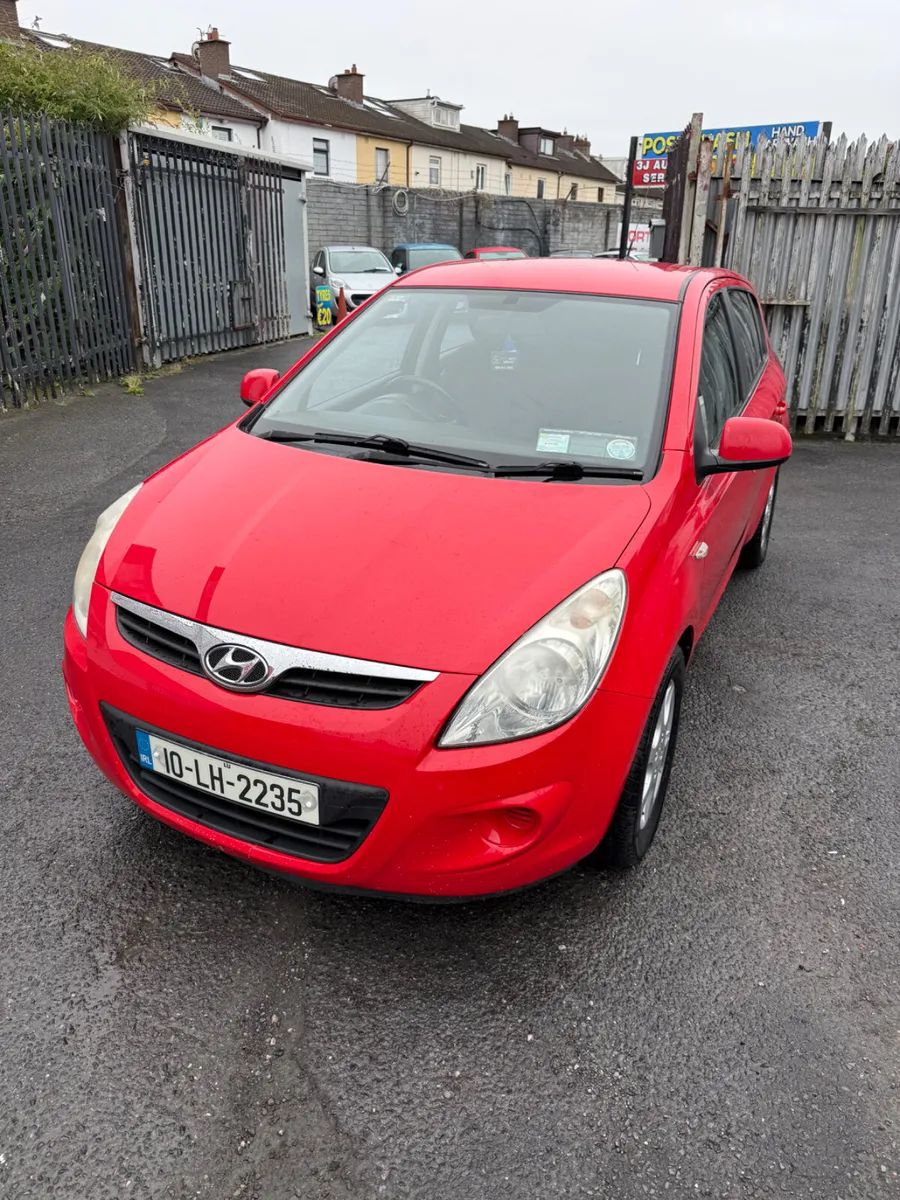 Hyundai i20 1.2 Petrol Low Kms NCT - Image 4