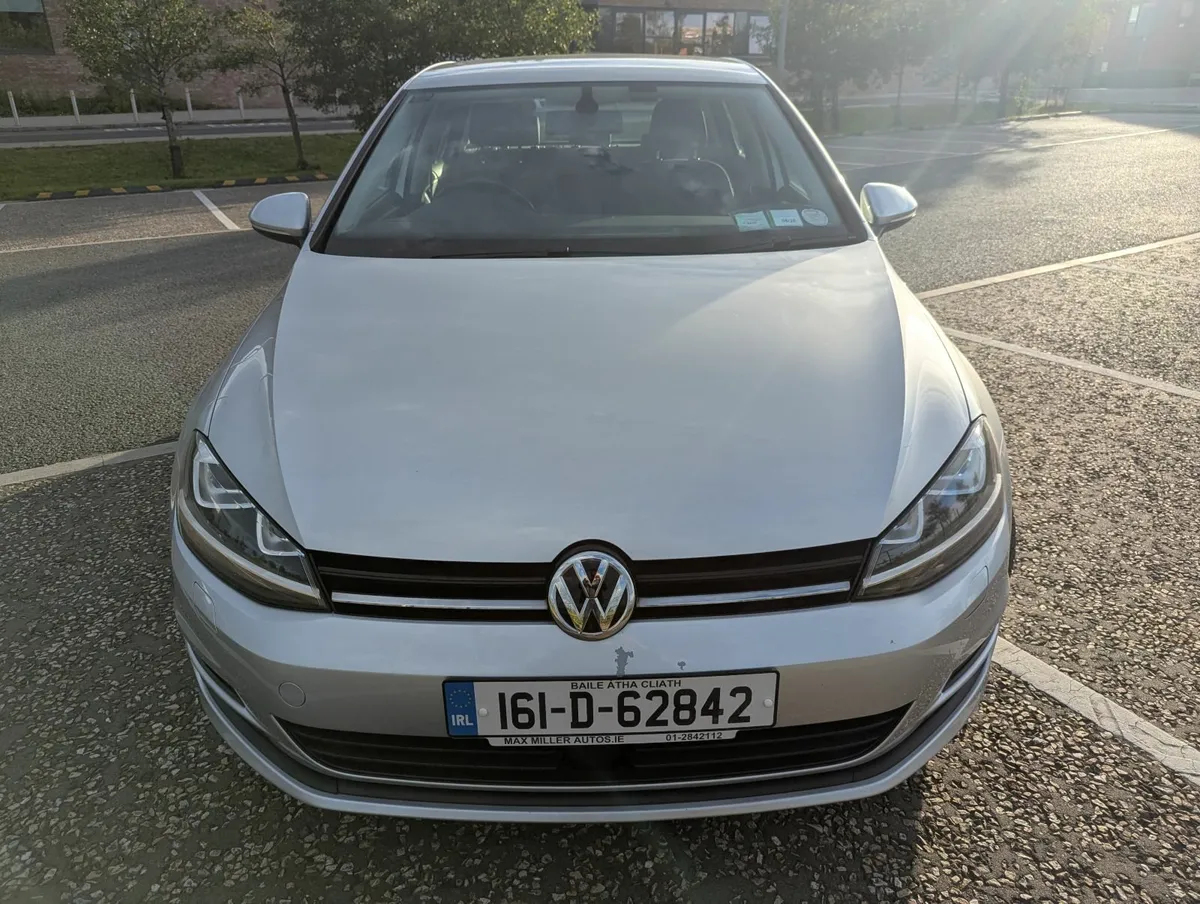 VW Golf 2016 1.2 TSI automatic.ACC,Rearcam,Carplay - Image 4