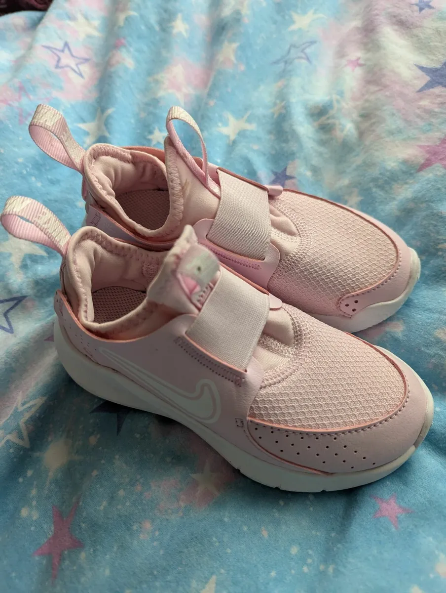 Kids shoes Nike UK10 - Image 1