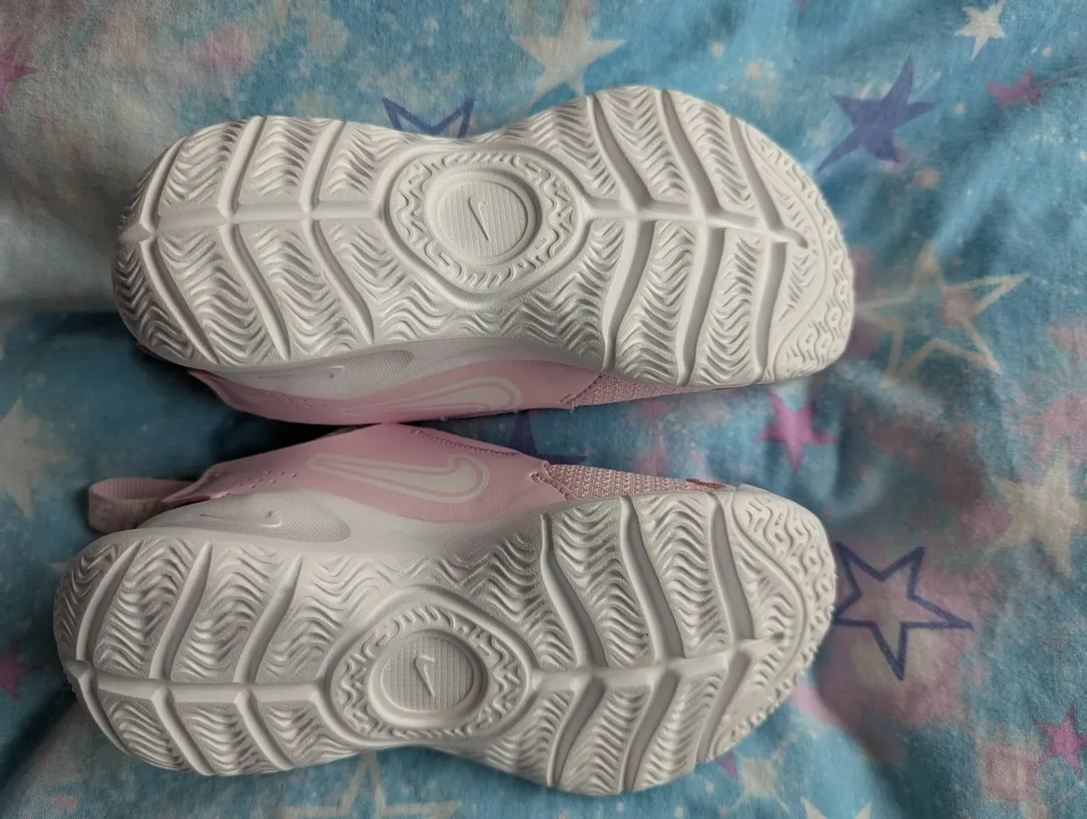 Kids shoes Nike UK10 - Image 2