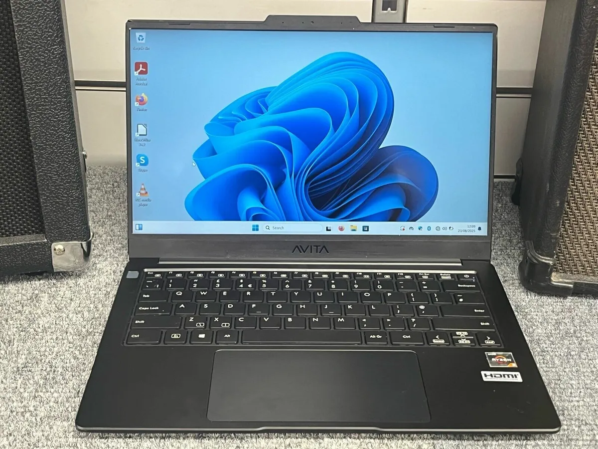 Avita Liber V Laptop - Image 1