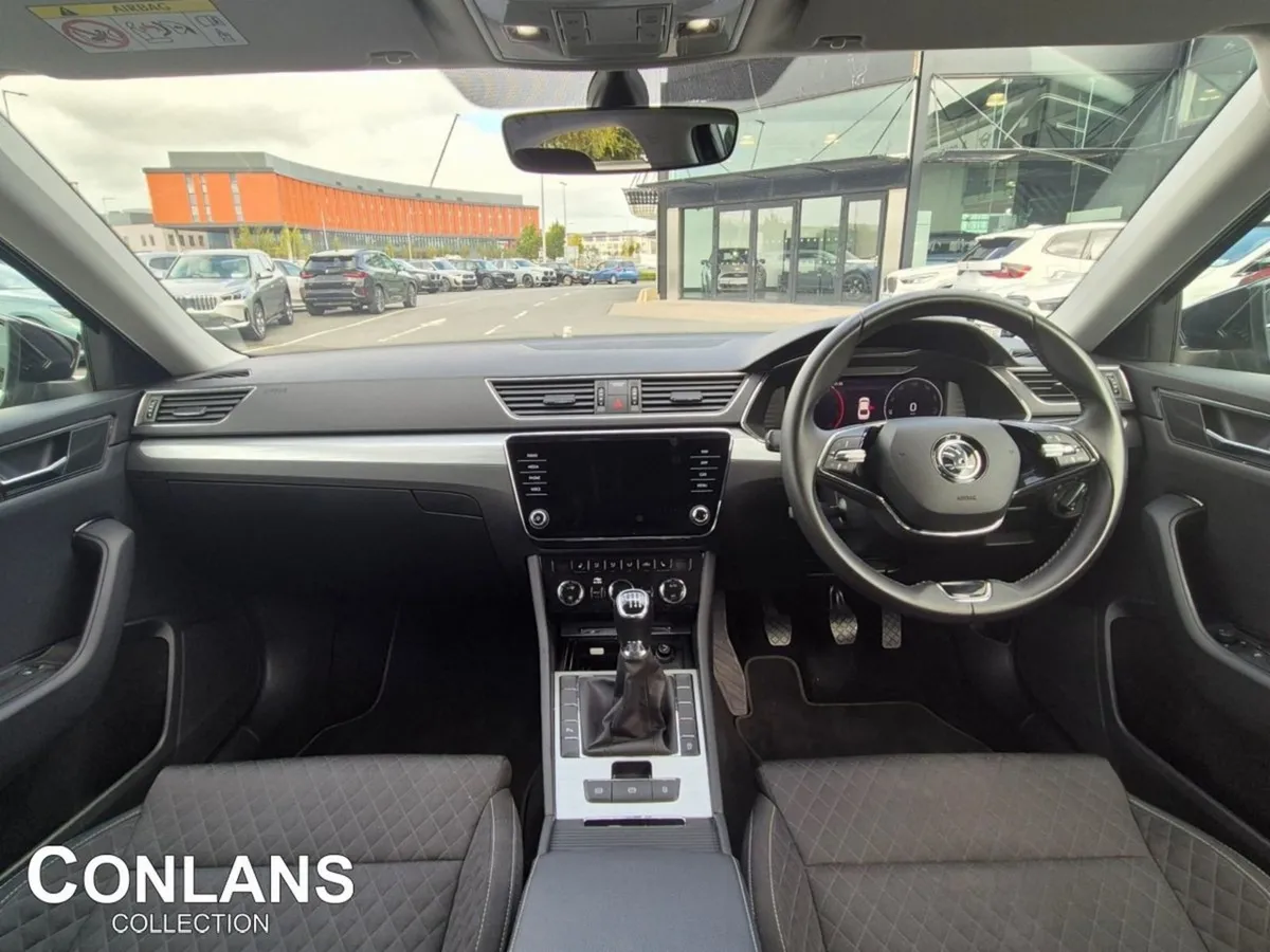 Skoda Superb Superb AMB 2.0tdi 150HP - Image 4