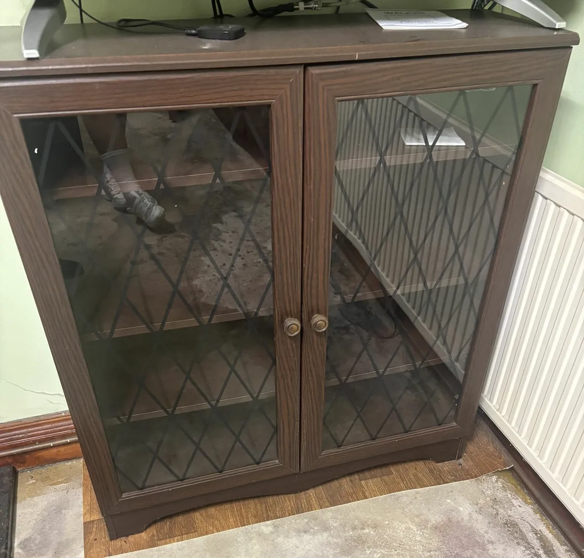 Furniture - Glass cabinet - Image 1