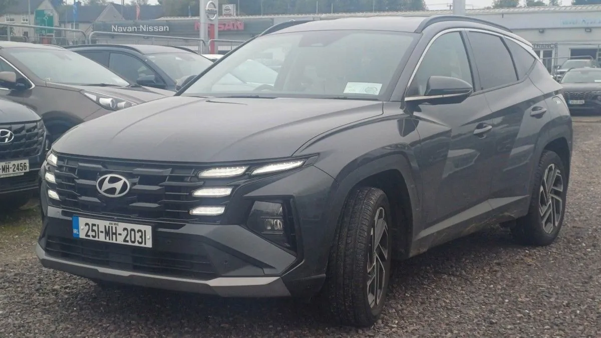 Hyundai Tucson FL 2WD Executive Phev Auto - Image 3