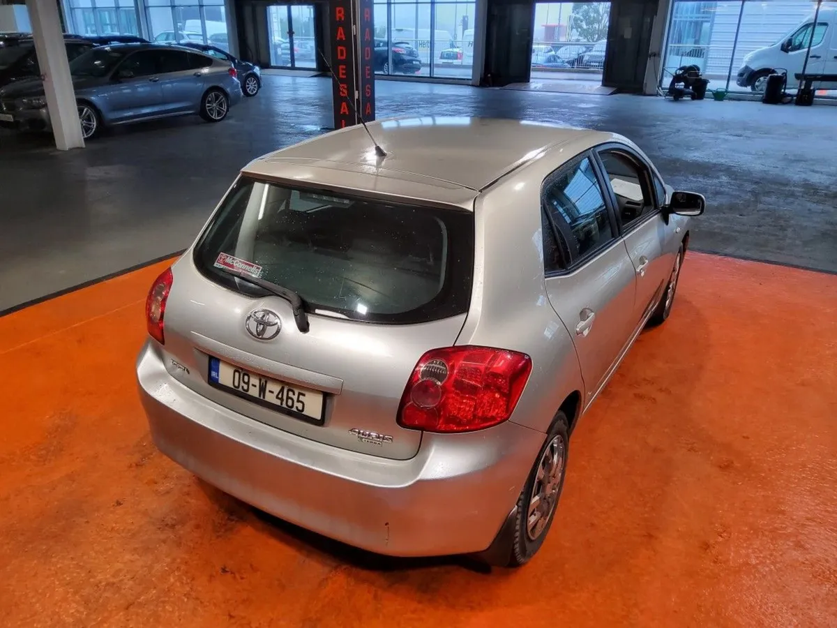 Toyota Auris 1.4 D-4d Terra - Image 3