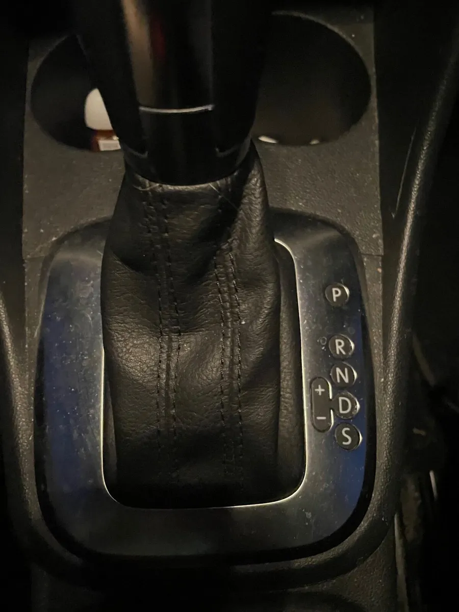 Volkswagen Polo 2014 - Image 2