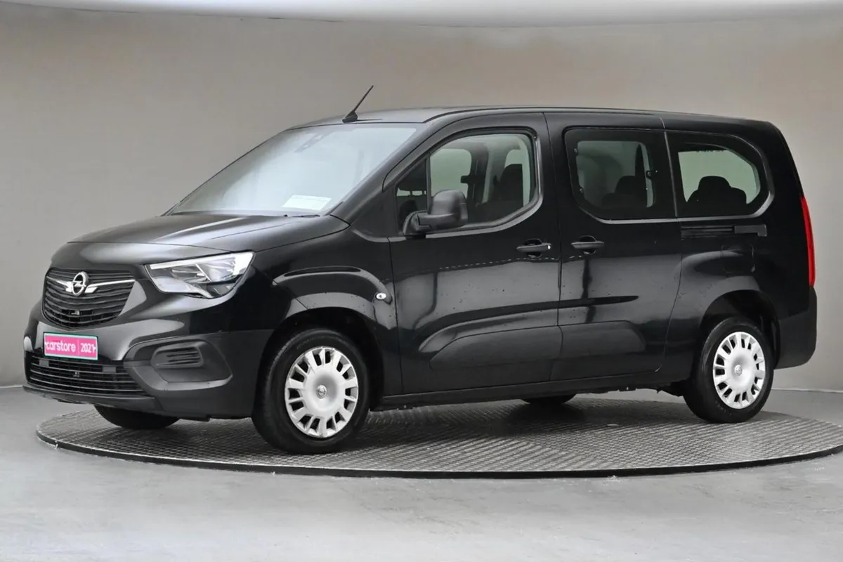 Opel Combo 1.5 Turbo D Life 100BHP 6spd Energy XL - Image 4