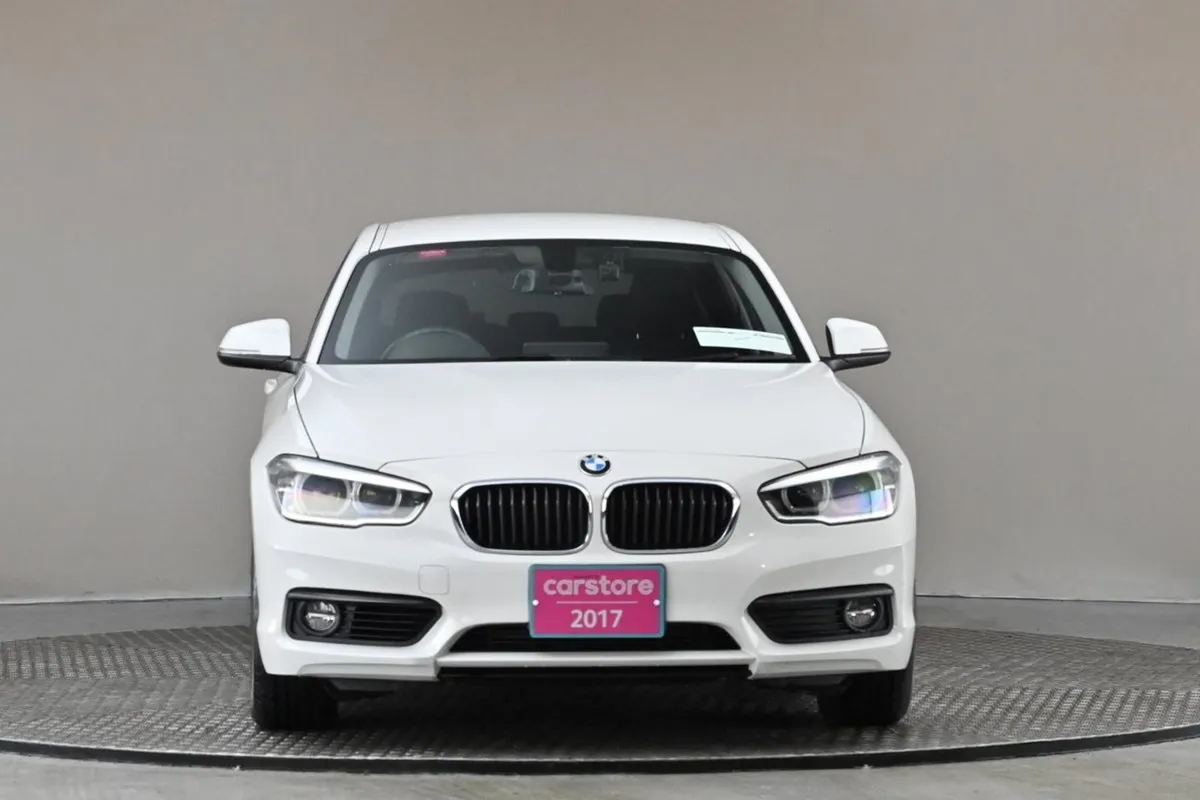 BMW 1 Series 118i Auto  reverse Cam rear Park Sen - Image 2