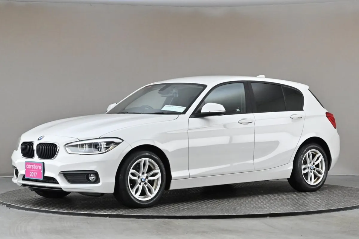 BMW 1 Series 118i Auto  reverse Cam rear Park Sen - Image 4