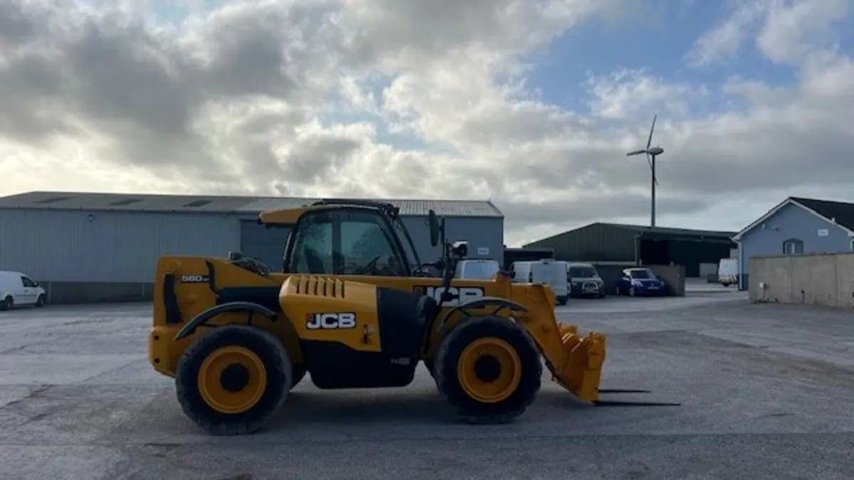 2016 JCB 560 80 Waste Mater - Image 3