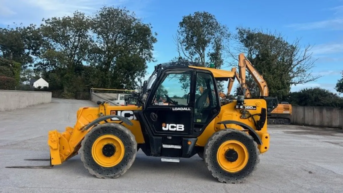 2016 JCB 560 80 Waste Mater - Image 1