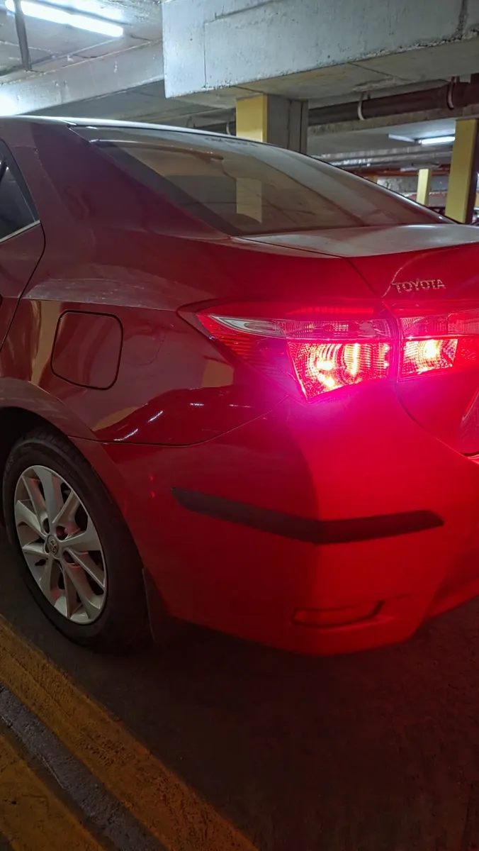 Toyota Corolla 2014 - Image 3