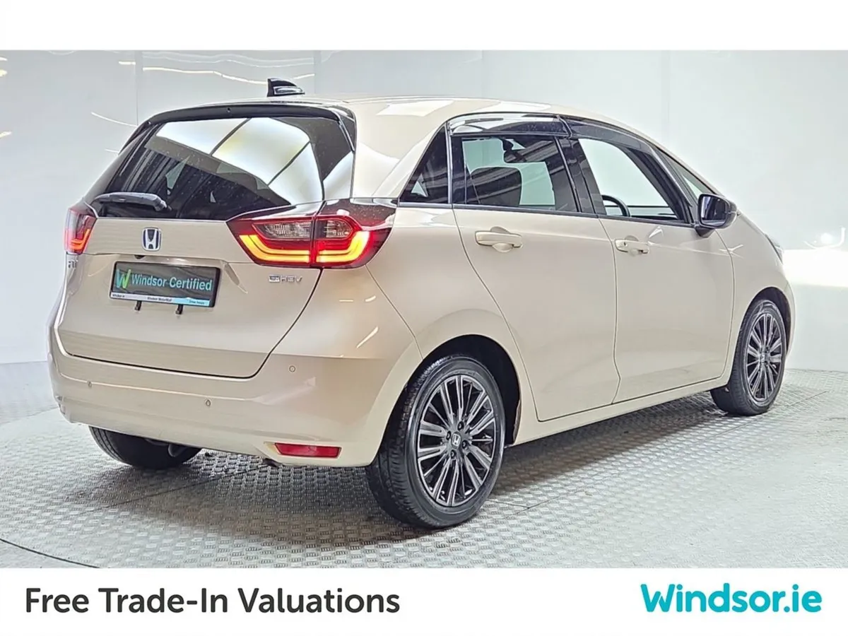 Honda Fit 1.5 Hybrid Automatic - Image 3