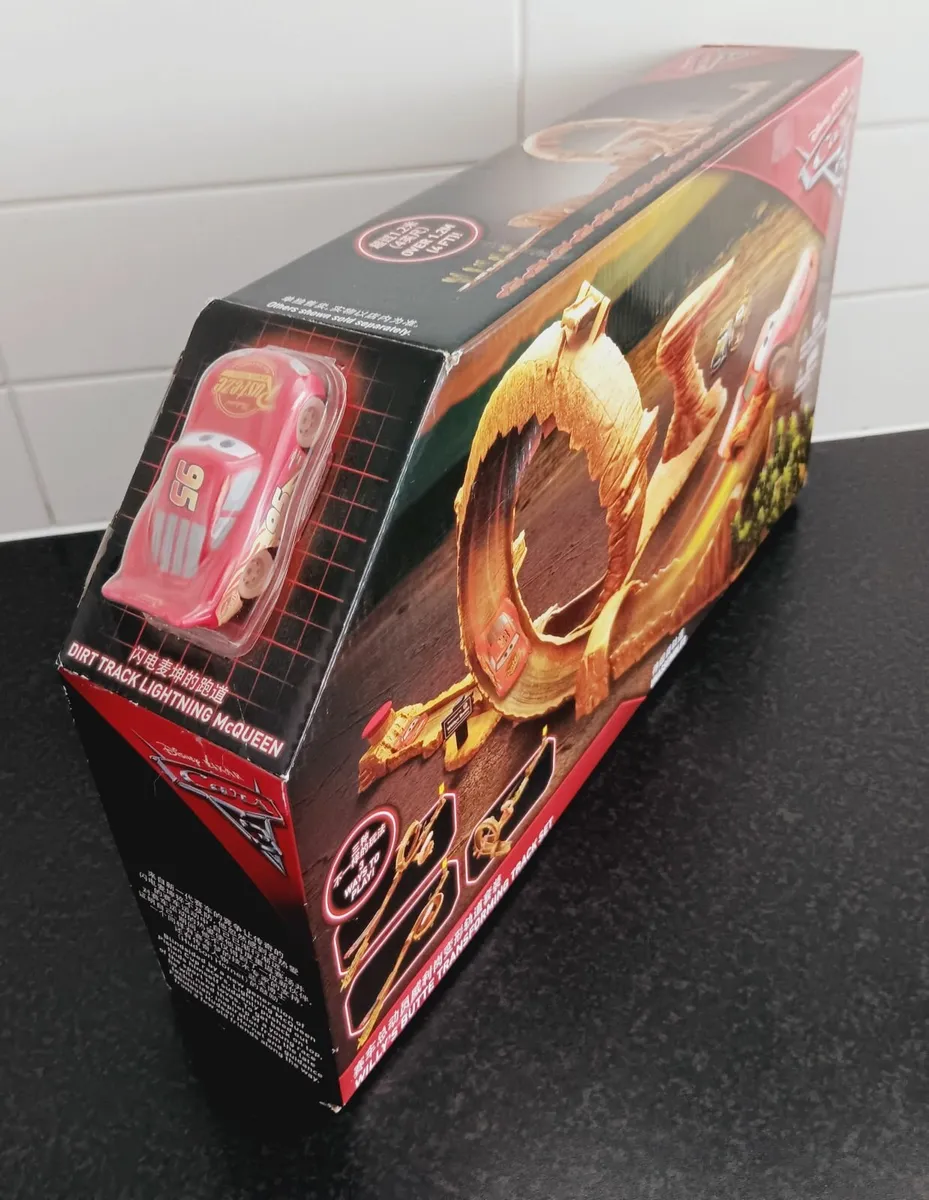 Disney cars 3 willy's  playset (NEW) - Image 2