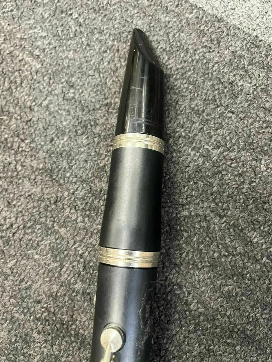 Antigua BB Clarinet - Image 4