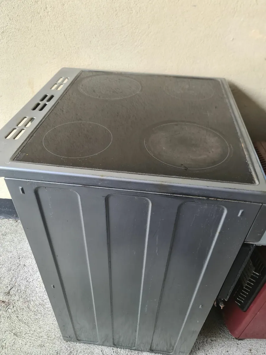 Oven/ Cooker/ Collect only - Image 1