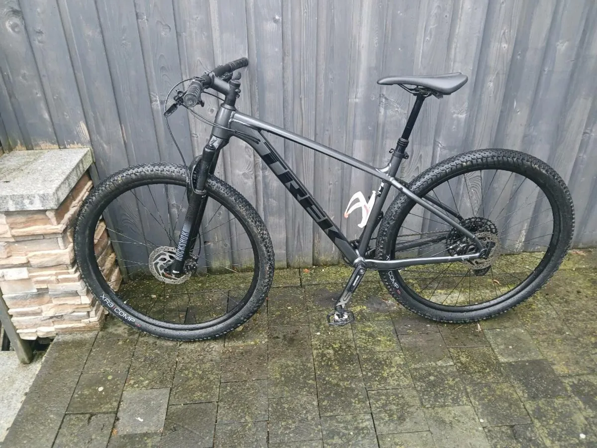 Mountain bike - Image 1