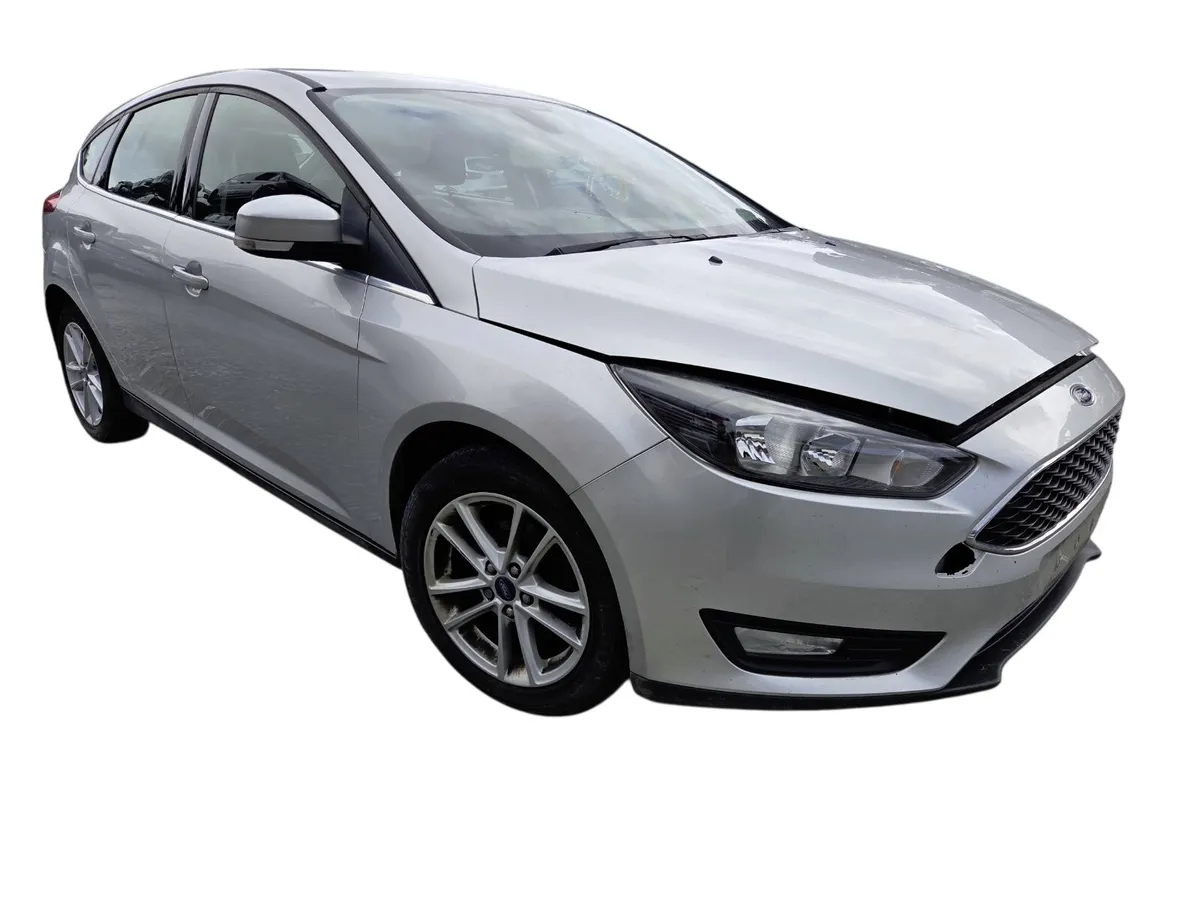 2015 FORD FOCUS For Breaking/Dismantling - Image 1