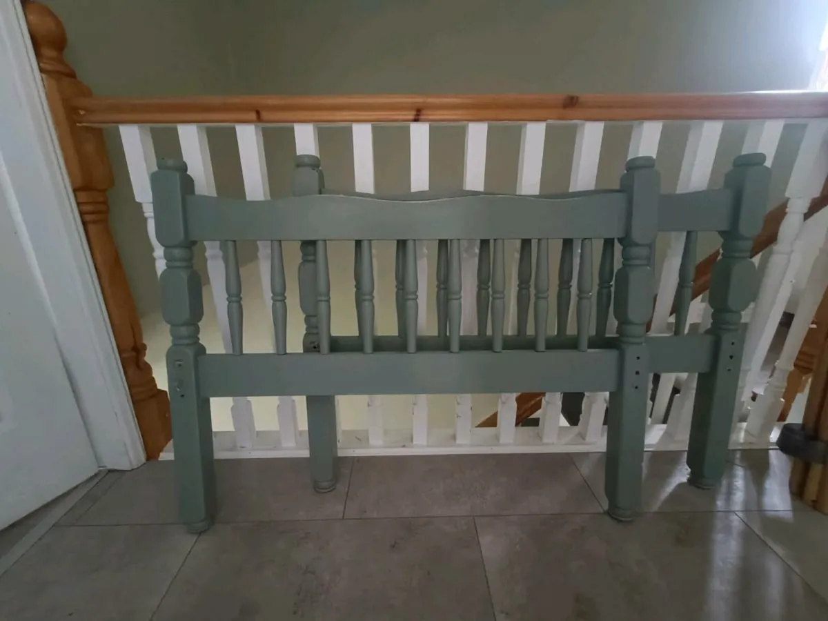 Single bed frame - Image 1
