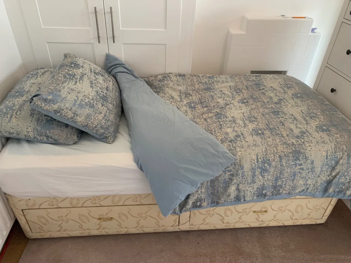 Single Bed - Image 1