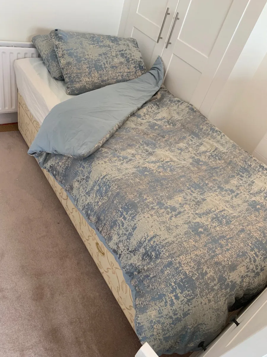 Single Bed - Image 2