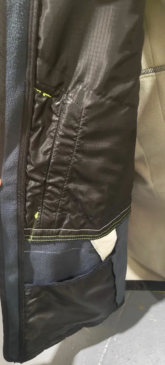 Brand New Genuine Mascot Hi Vis Work Jacket - Image 3