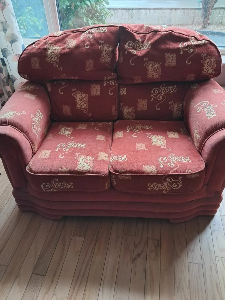 two seater couch - Image 1
